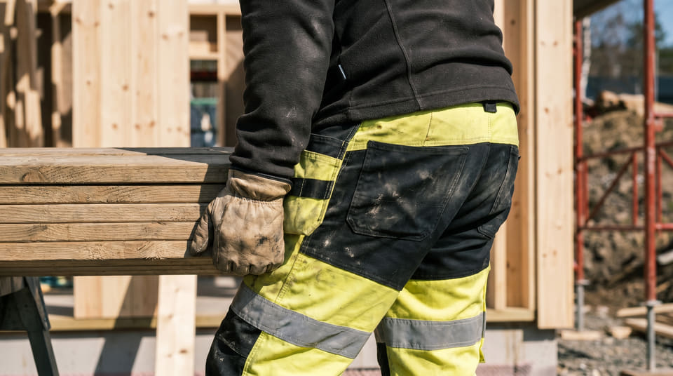 Prisene på yrkesskadeforsikring øker kraftig i 2026. Les om de nye reglene, hvordan du tetter dekningsgapet og sikrer bedriften din markedets beste pris.