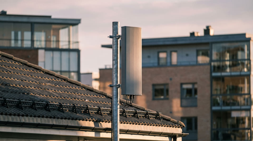 Betaler du for mye for mobilhastighet du ikke bruker? Se hvor mye fart du faktisk trenger til strømming og surfing, og spar penger på ditt mobilabonnement.
