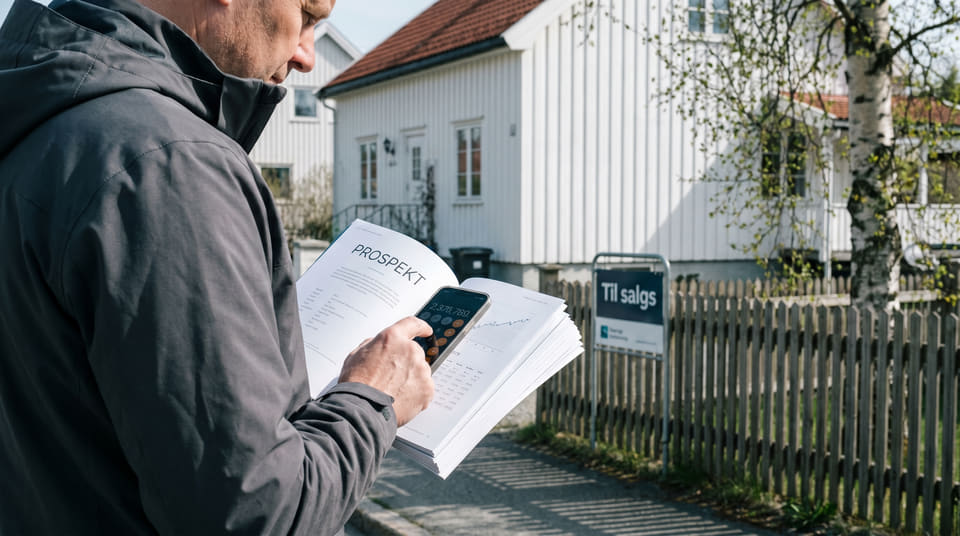 Rentehoppene gjør at boligkjøpere og lånekunder må være ekstra bevisste. En liten renteforskjell på boliglånet kan utgjøre titusenvis av kroner i tapte penger hvert eneste år.
