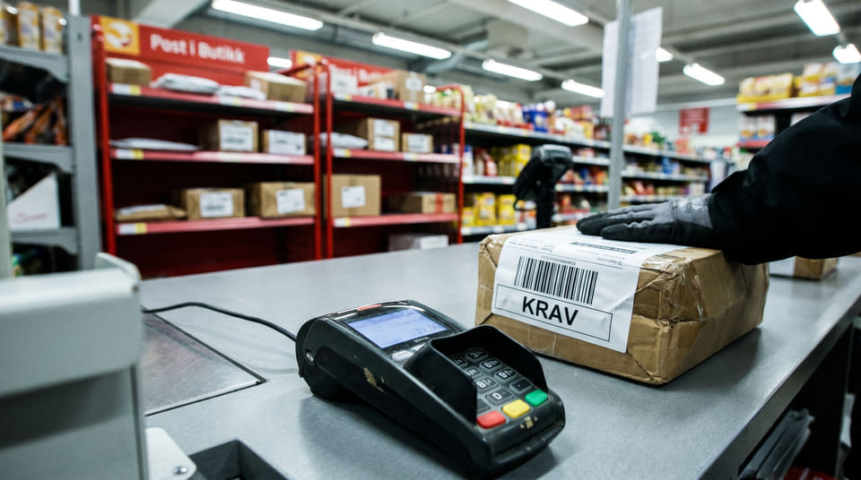 Lær hvordan du unngår skjulte fortollingsgebyrer og bruker VOEC-ordningen riktig når du handler fra utlandet. Se oversikt over gebyrsatser og spar penger.