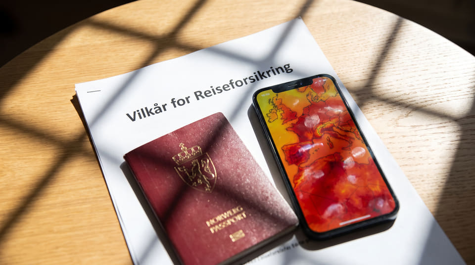 Kan du avbestille ferien på grunn av ekstremvarme? Se hva reiseforsikringen dekker ved hetebølger, og finn ut hvilke viktige unntak som gjelder her.
