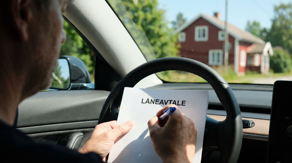 Å velge riktig billån kan spare deg for tusenvis av kroner. Sammenlign alltid effektiv rente og vilkår i markedet før du signerer låneavtalen for din neste bil.