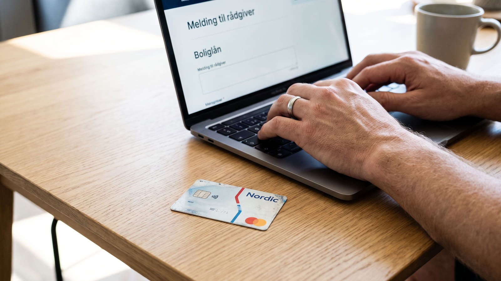 Mange tror de må bytte dagligbank for å få lavere rente. Ved å bruke utfordrerbankene som brekkstang kan du forhandle ned boliglånet uten å flytte kort og lønnskonto.