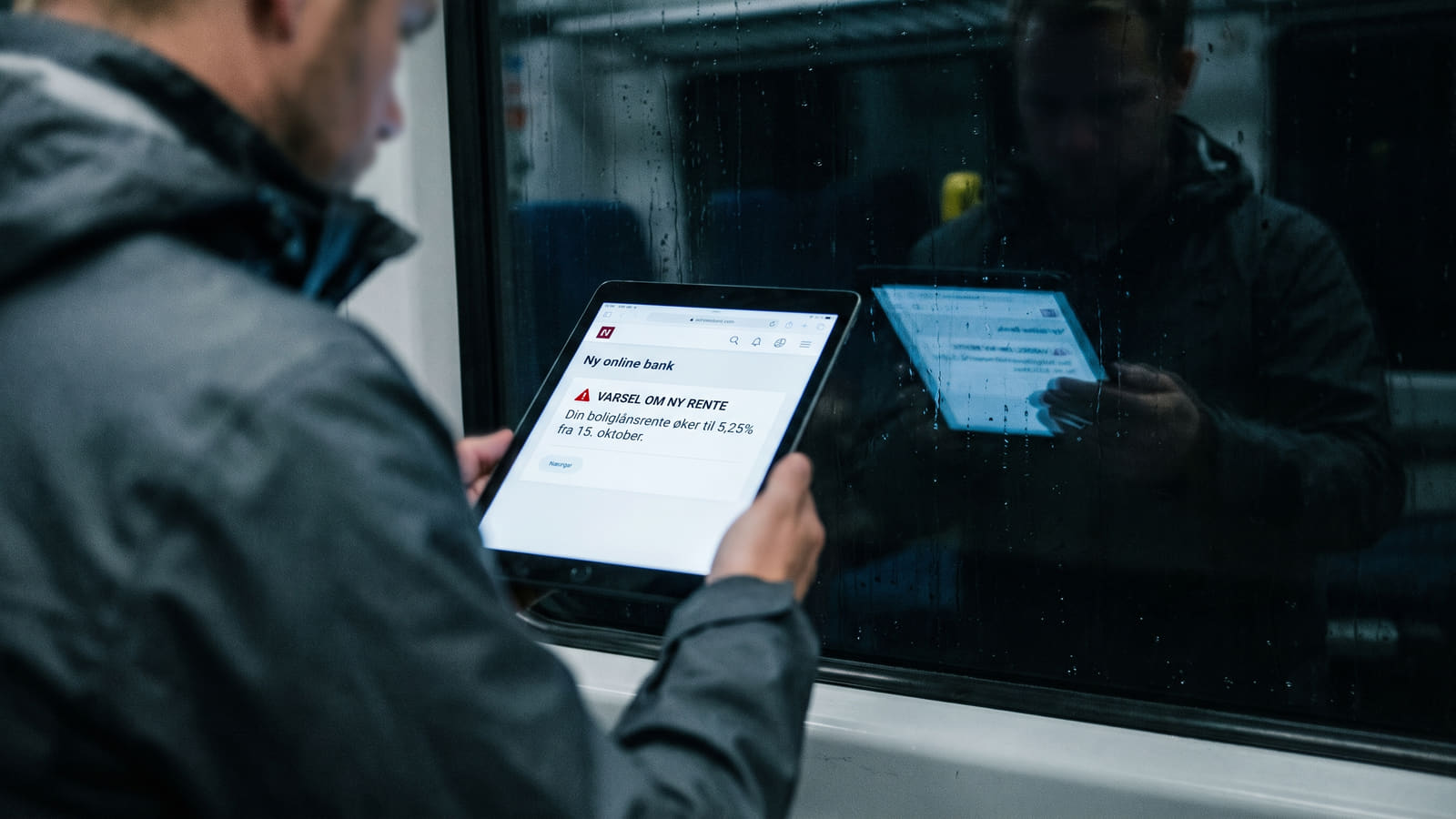 Når øker banken renten etter et rentemøte? Du har krav på 8 ukers varsel. Les hvordan du utnytter tidsfristen til å forhandle eller bytte bank her.