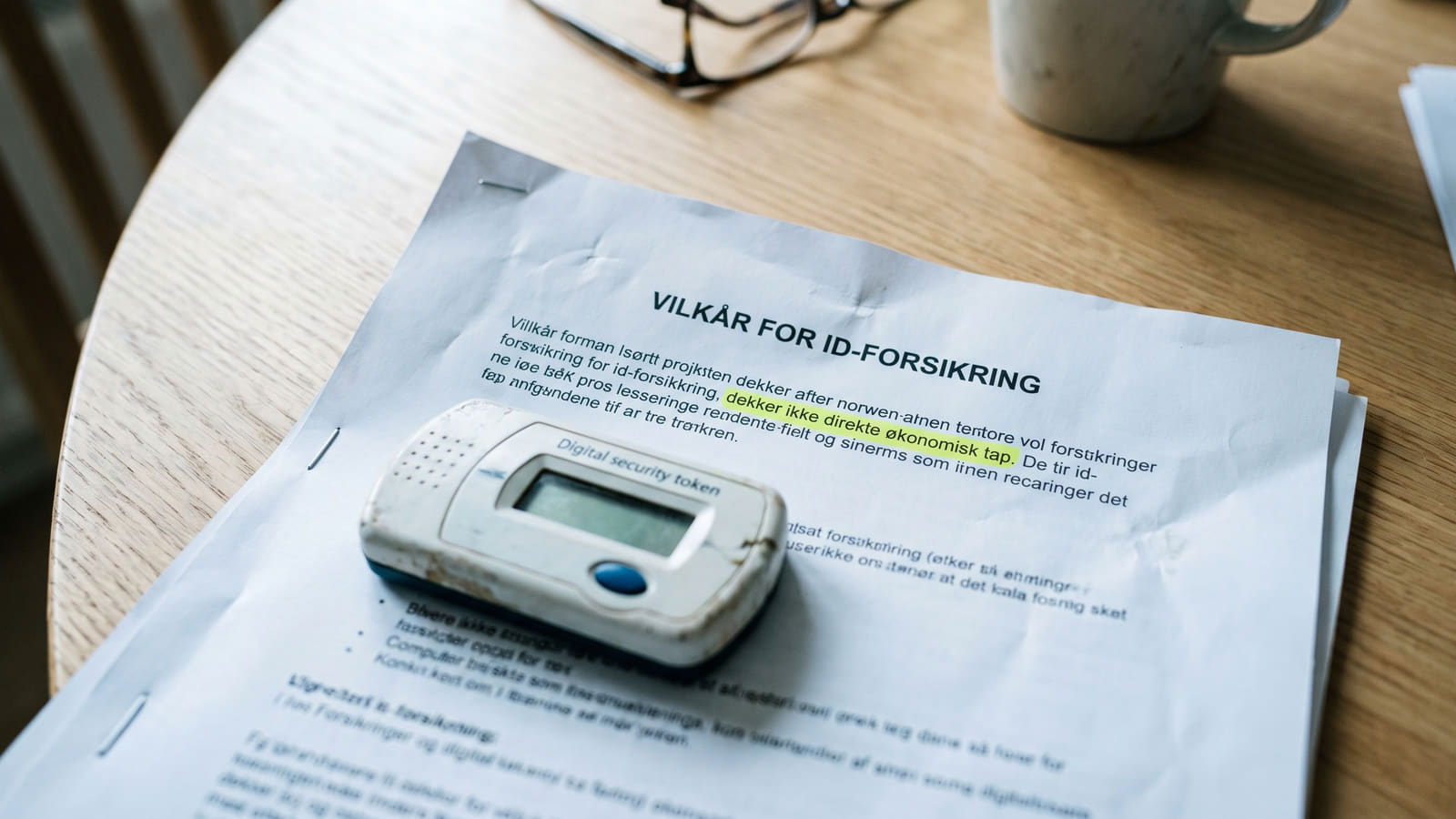 Tror du ID-forsikringen dekker tapte penger etter svindel? Les om de faktiske reglene for rettshjelp, egenandeler og bankens ansvar ved nettsvindel her.