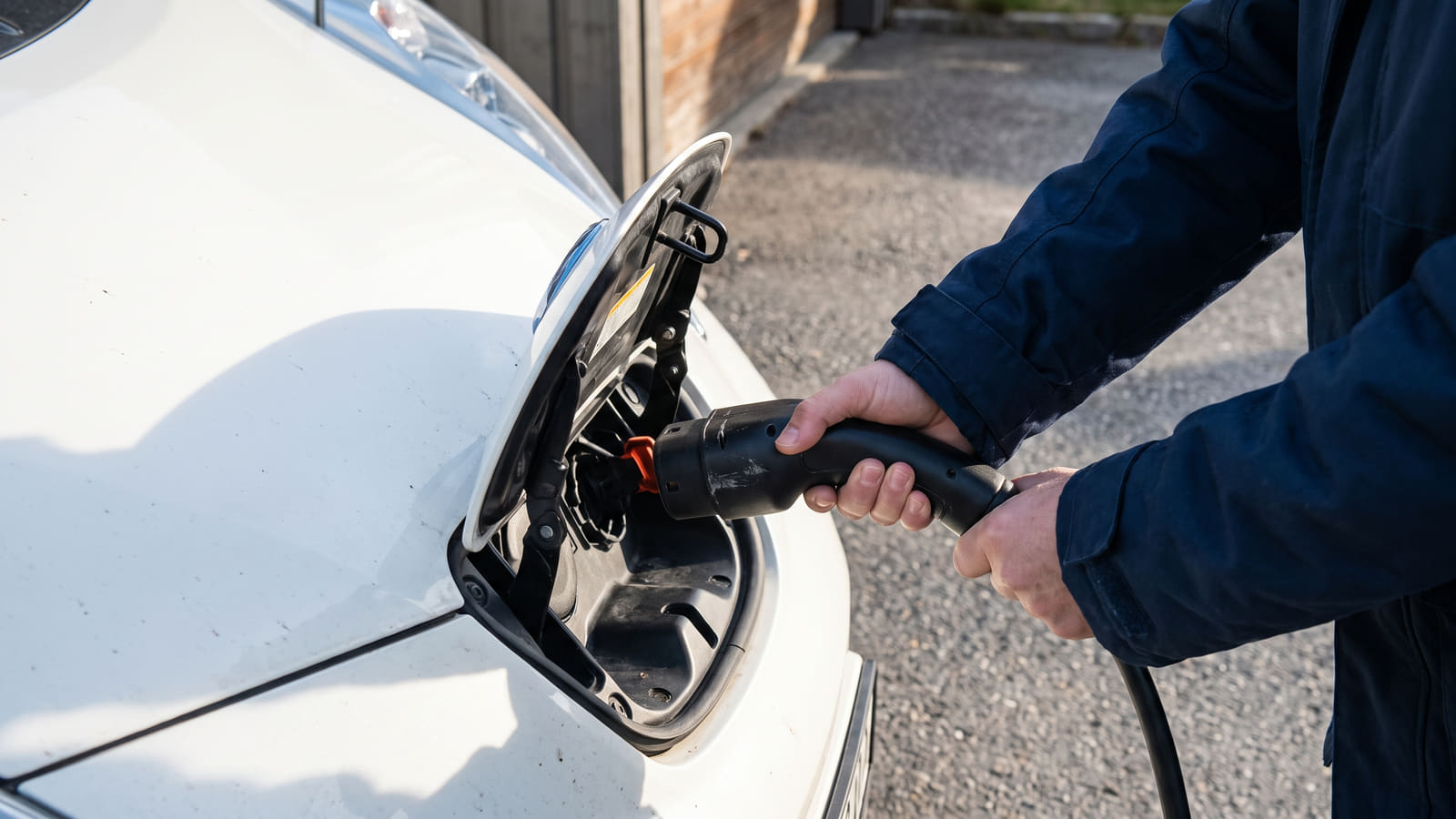 Skal du forsikre din Nissan LEAF så er det viktig å sjekke disse punktene først. Forsikring på en Nissan LEAF varierer enormt!