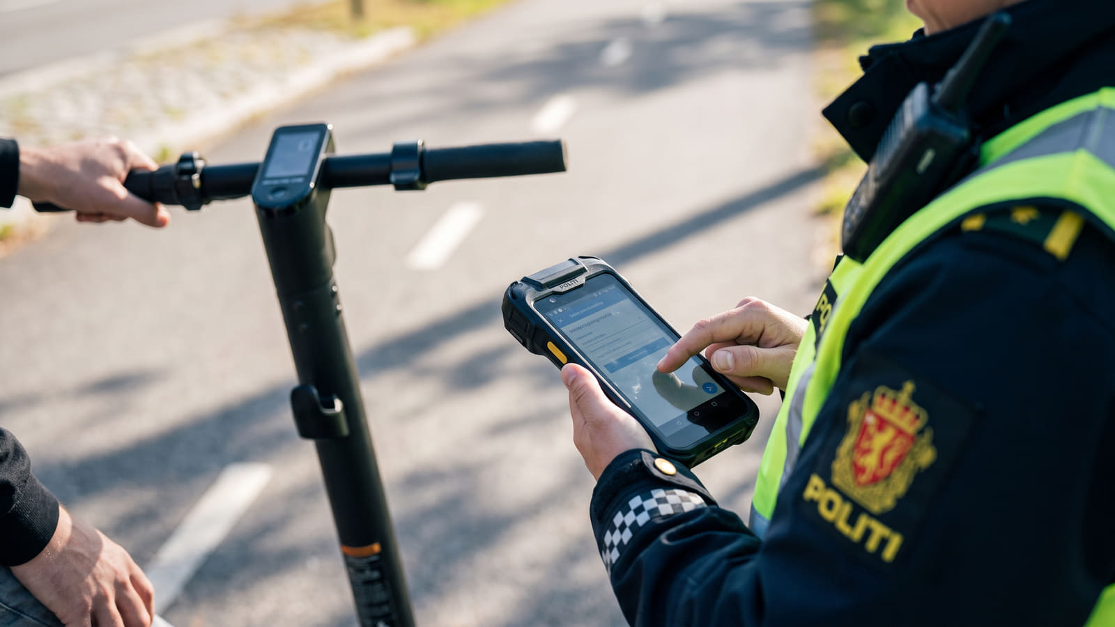 På Bytt.no får du gratis veiledning og tilbud fra flere selskap på ansvarsforsikringer til elsparkesykler.