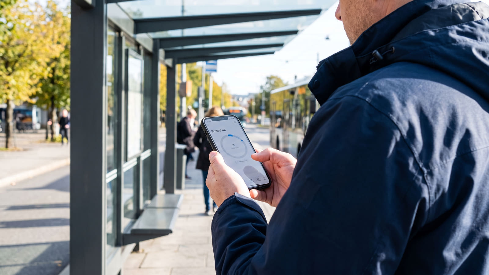 Betaler du for mer mobildata enn du faktisk bruker? Se hvordan du enkelt sjekker forbruket, kutter mobilregningen og bytter til et billigere abonnement.