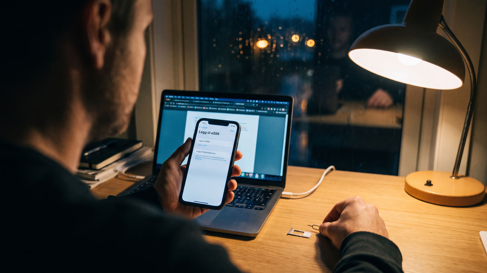 Opplever du problemer med mobilnettet? Se hvilke alternativer som finnes til Telenor, og lær hvordan du sikrer personlig beredskap med dual-SIM og eSIM.