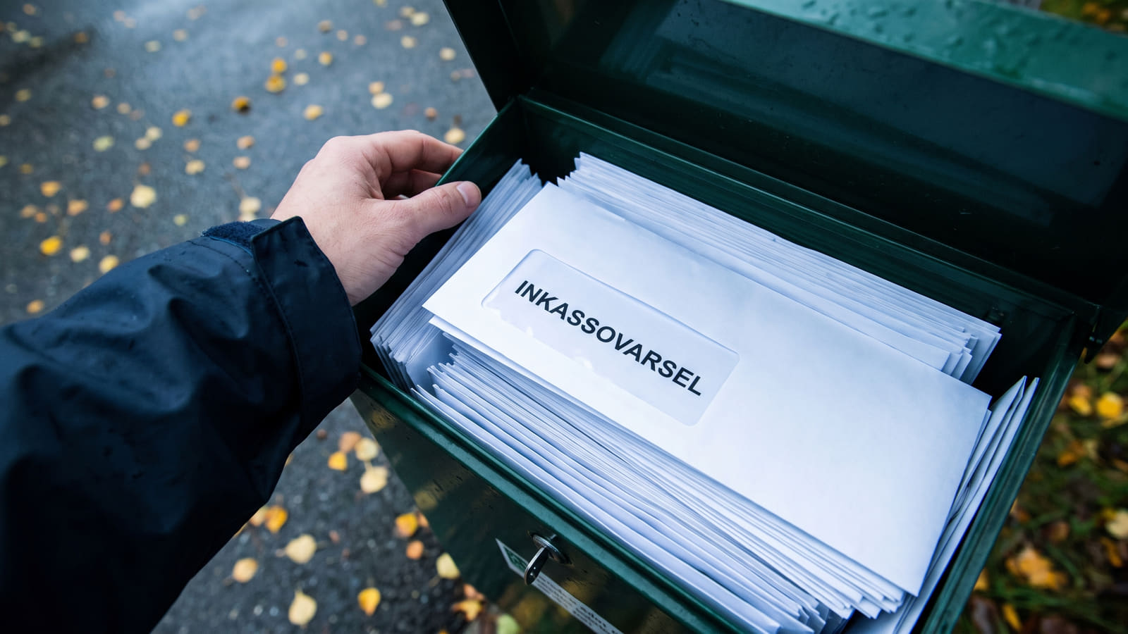 Står du i fare for tvangssalg? Se hvordan et omstartslån kan hjelpe deg med å stoppe salget, innfri inkasso og redde boligen før det er for sent.