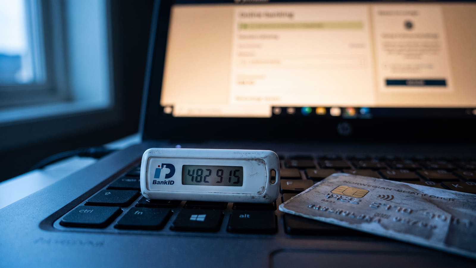Med BankID tar det kun få minutter å starte et bankbytte. Å forbli lojal mot sin gamle bank kan koste norske husholdninger titusenvis av kroner i året.