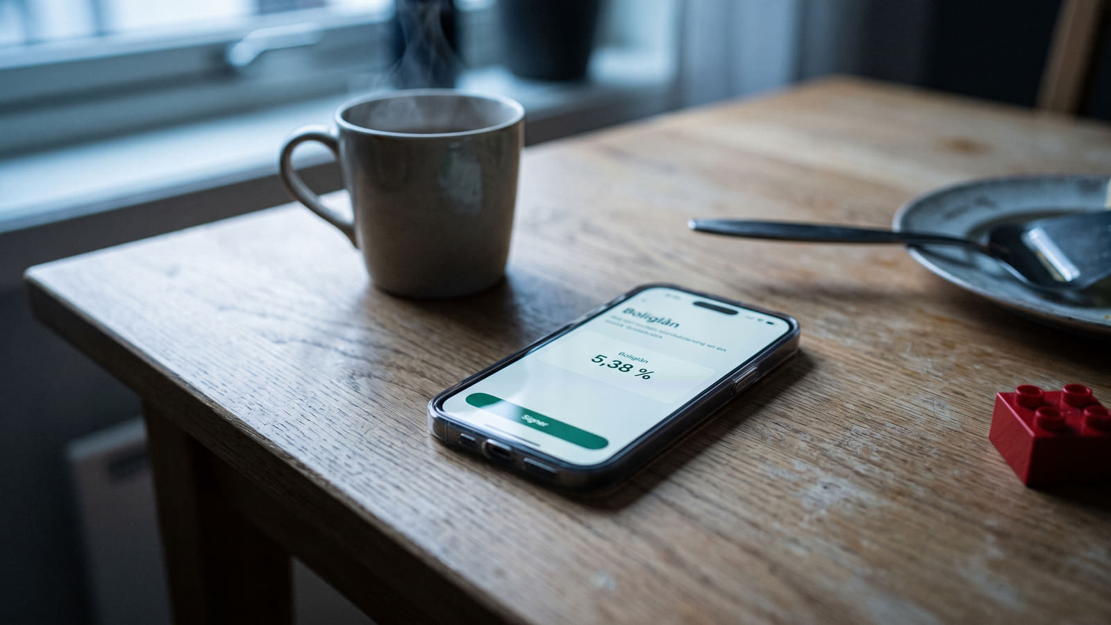 Mange betaler for mye på boliglånet av lojalitet til banken. Sjekk hva som regnes som en god rente nå, og se hvordan du enkelt bytter bank digitalt.